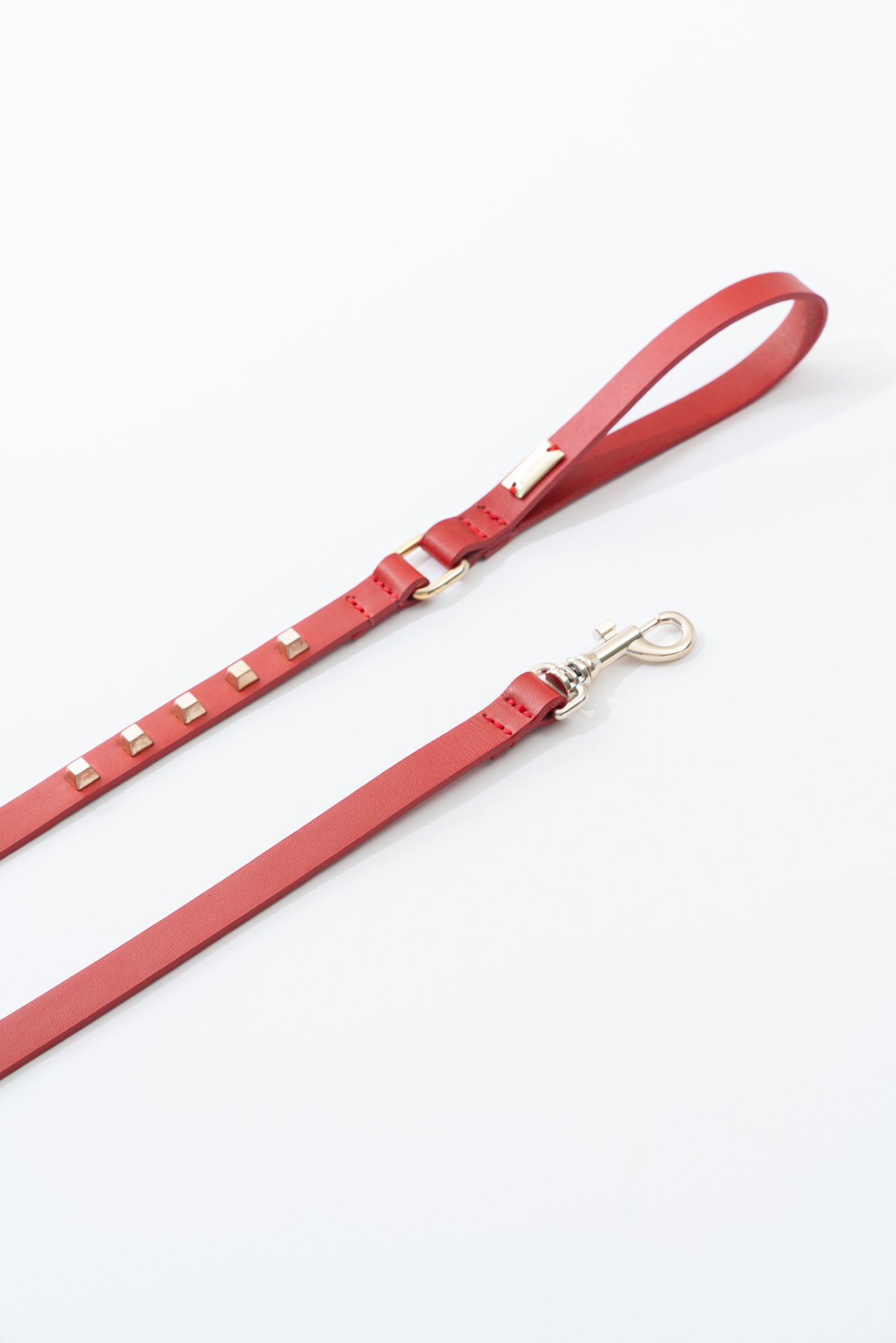 LEATHER MADE LEASH WITH STUDS