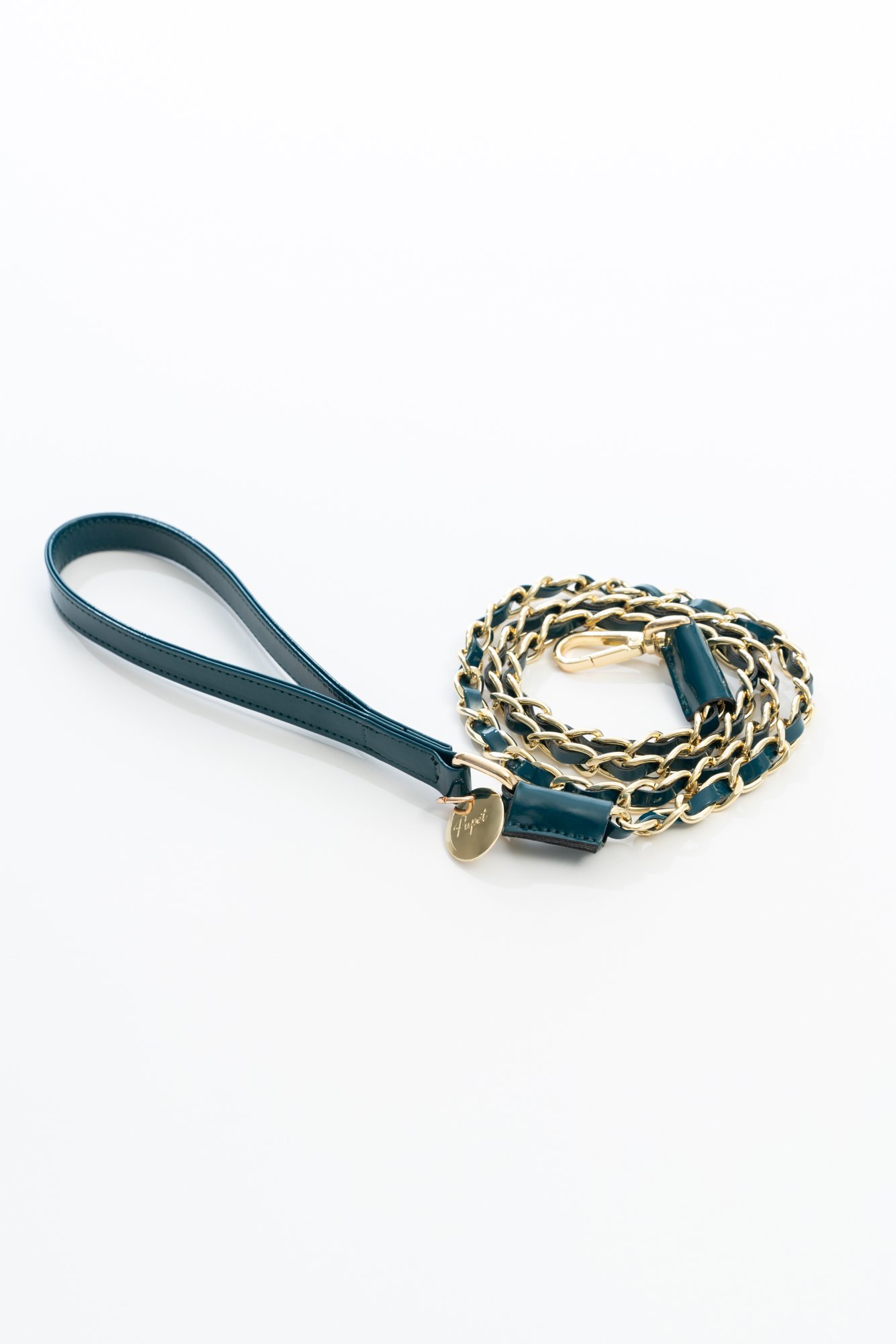 PATENT LEATHER LEASH WITH GOLDEN CHAIN