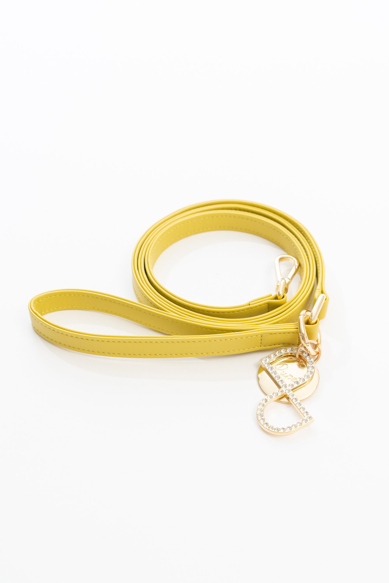 LEATHERETTE LEASH WITH CHARM