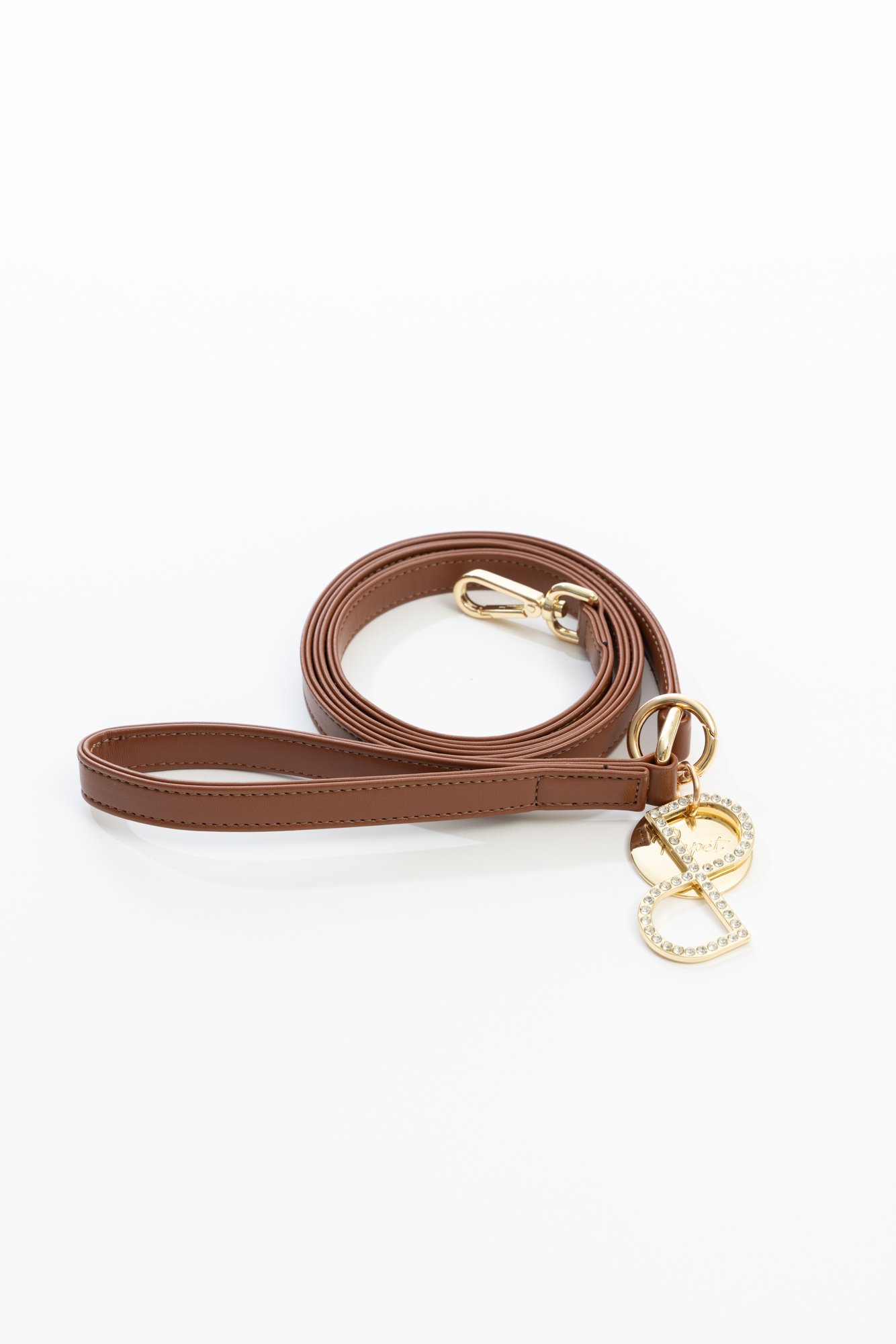 LEATHERETTE LEASH WITH CHARM