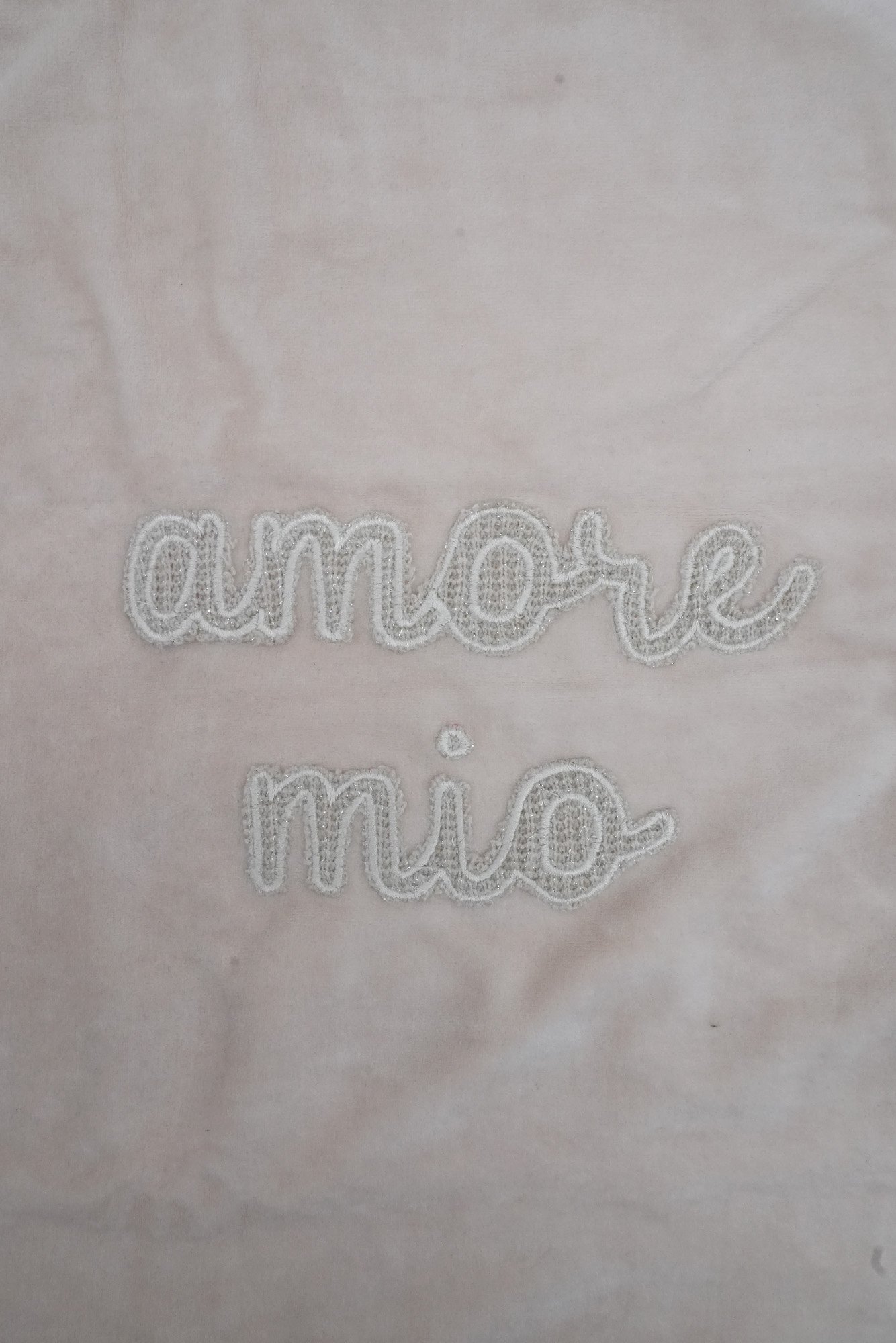 AMORE MIO CHENILLE BLANKET